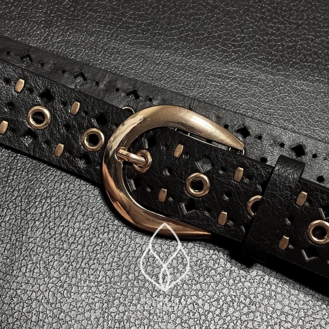 🌗 Golden punched belt / 에스닉 펀칭 골드버클 벨트 상품이미지3