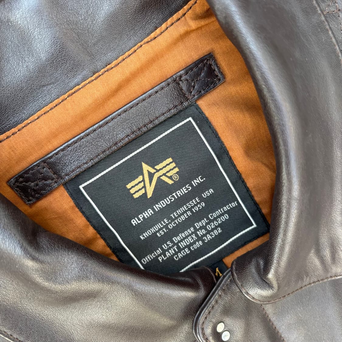알파 인더스트리 a-2 레더 플라이트 자켓 상품이미지3