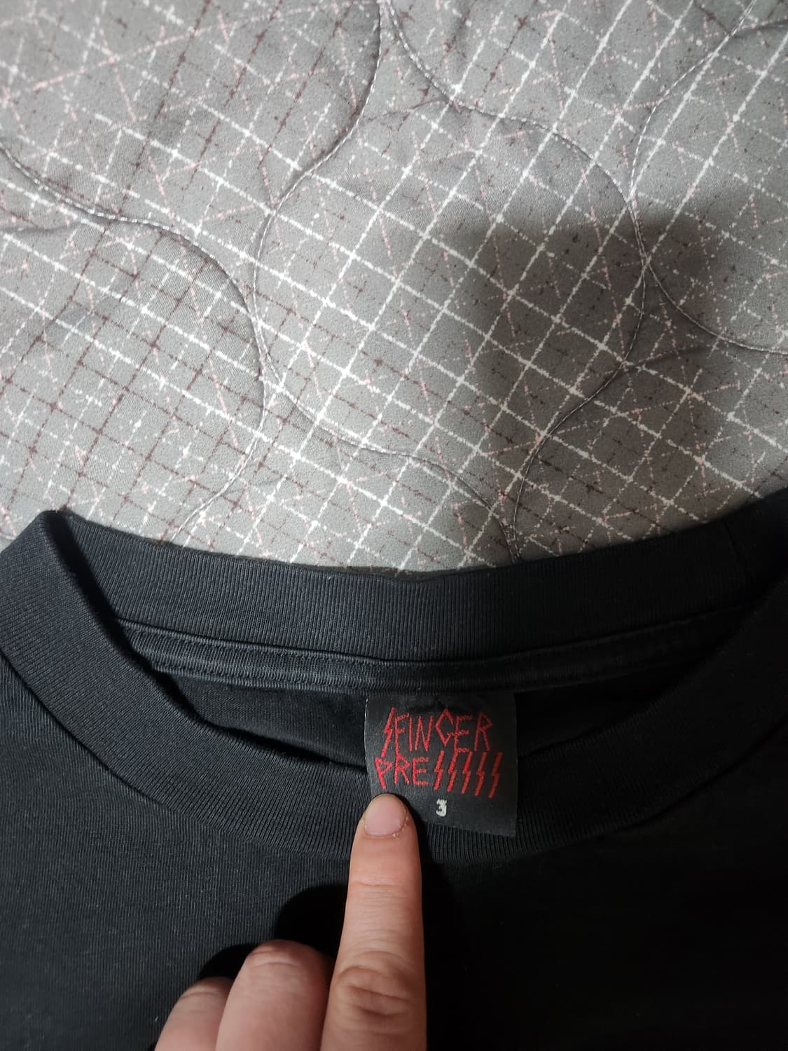 도넛리벤지 너바나 긴팔 3사이즈 판매 상품이미지2