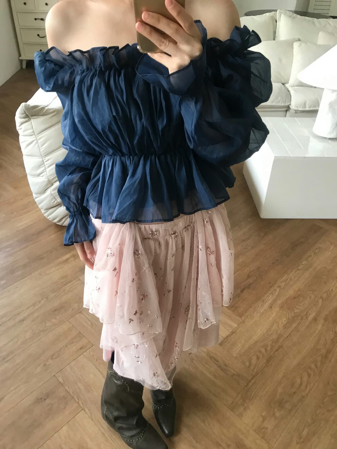 vintage off-shoulder navy blouse 상품이미지3