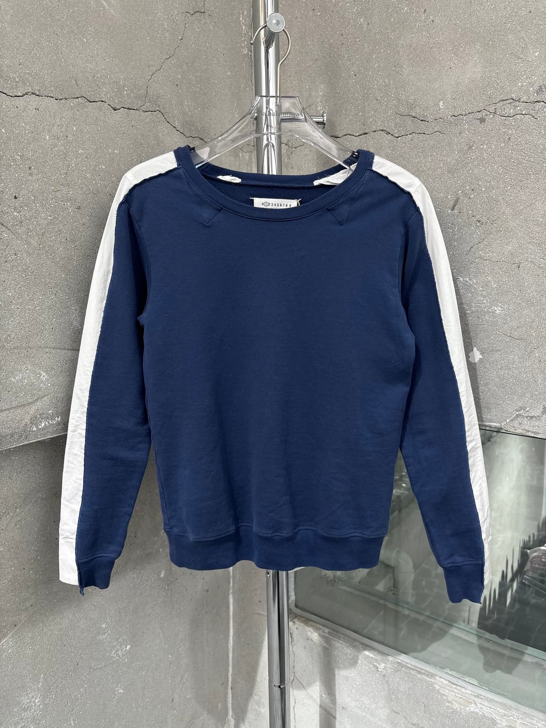 메종 마르지엘라 배색 스웻셔츠 상품이미지1