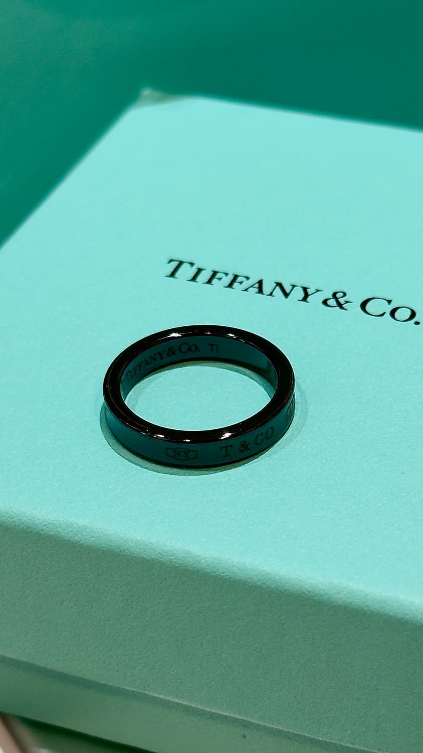티파니앤코 1837 블랙 티타늄 반지 상품이미지1