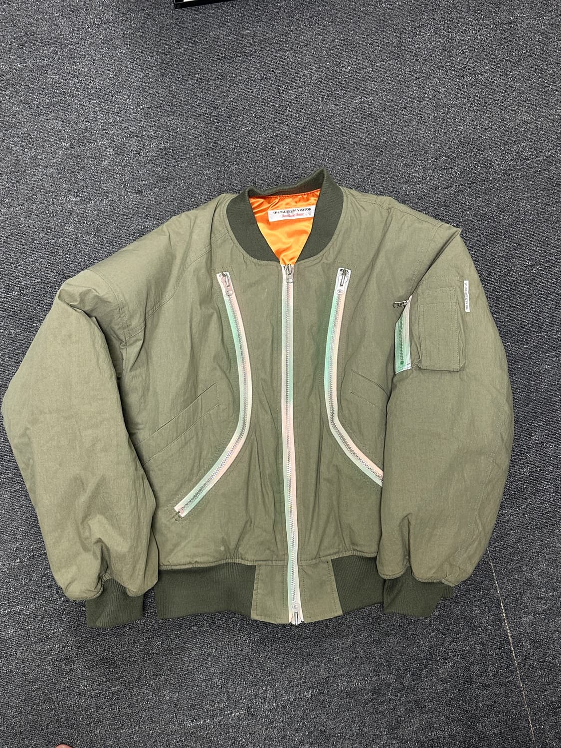 더뮤지엄비지터 MA-1 M사이즈 상품이미지1