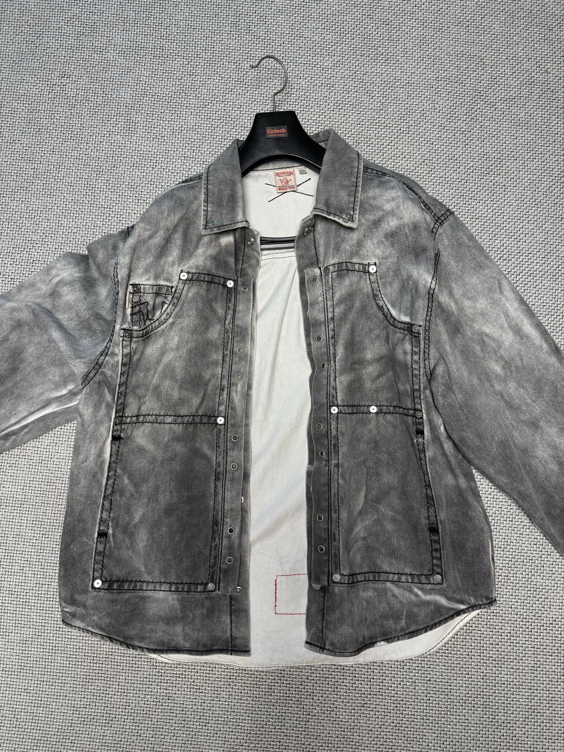 True Religion 그레이 워싱 데님 셔츠 상품이미지1