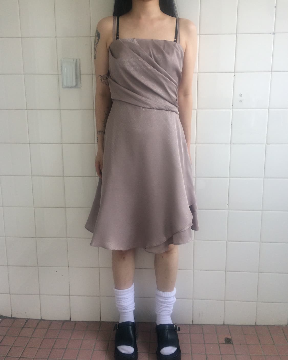 Shirring point glitter sleeveless one pi 상품이미지1