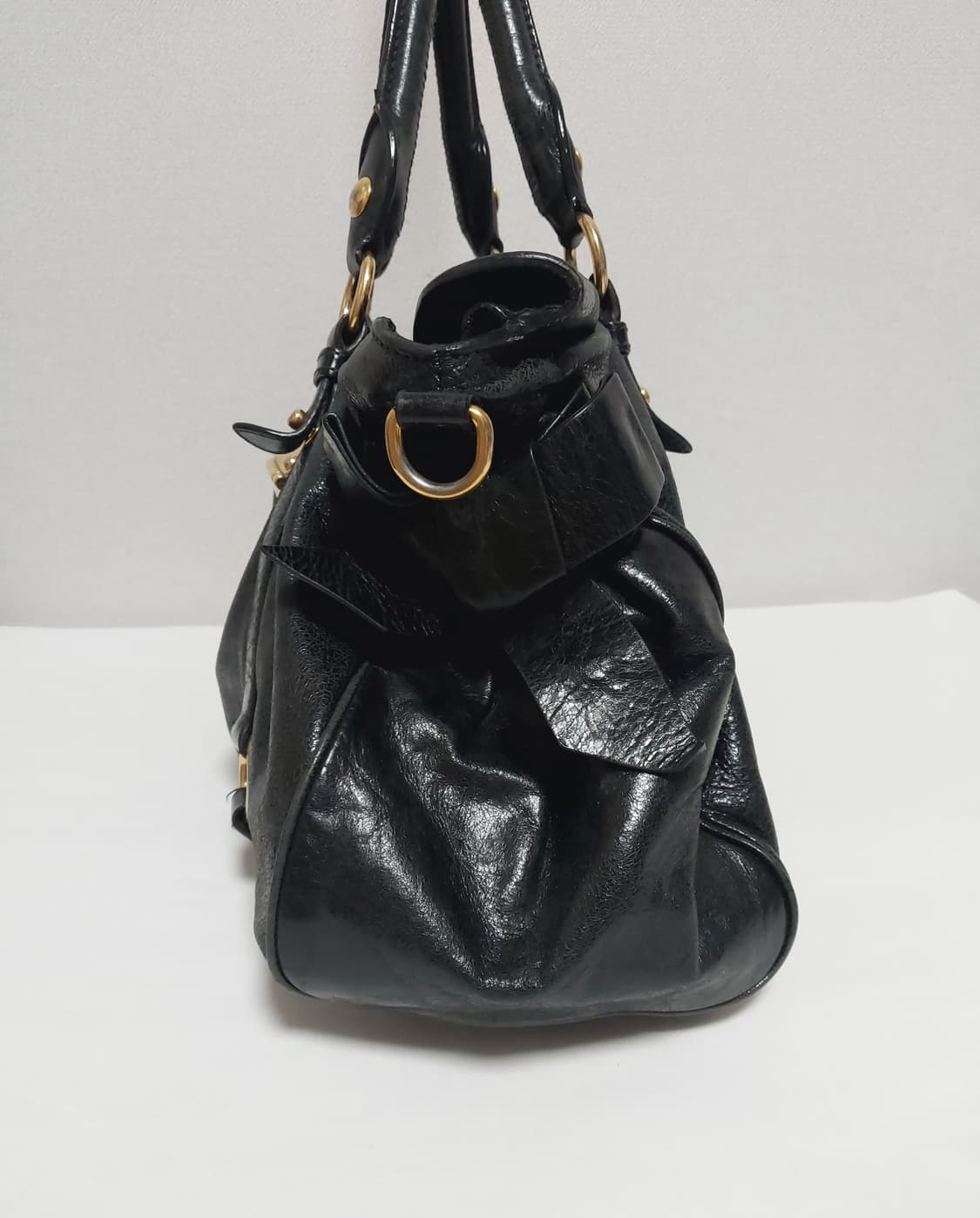 미우미우 비텔로 럭스 레더 리본 사첼백 2way (정품) 상품이미지4