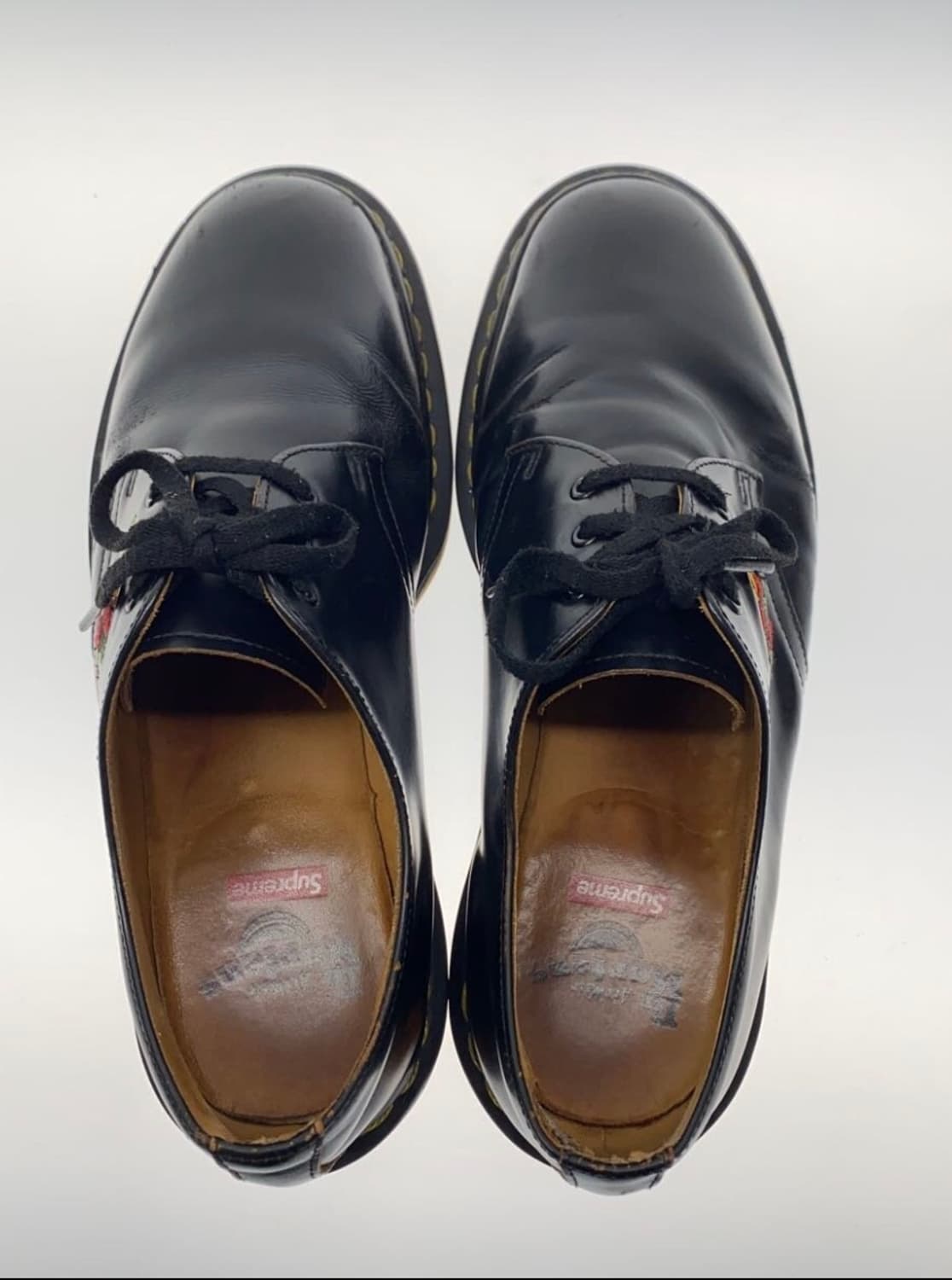 Dr.martens x Supreme Sacred Heart Black 상품이미지5