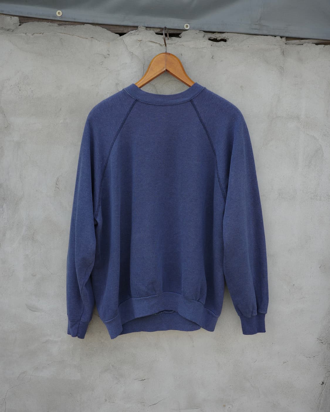 80s artex 시카고베어스x스누피 스웻셔츠 상품이미지4