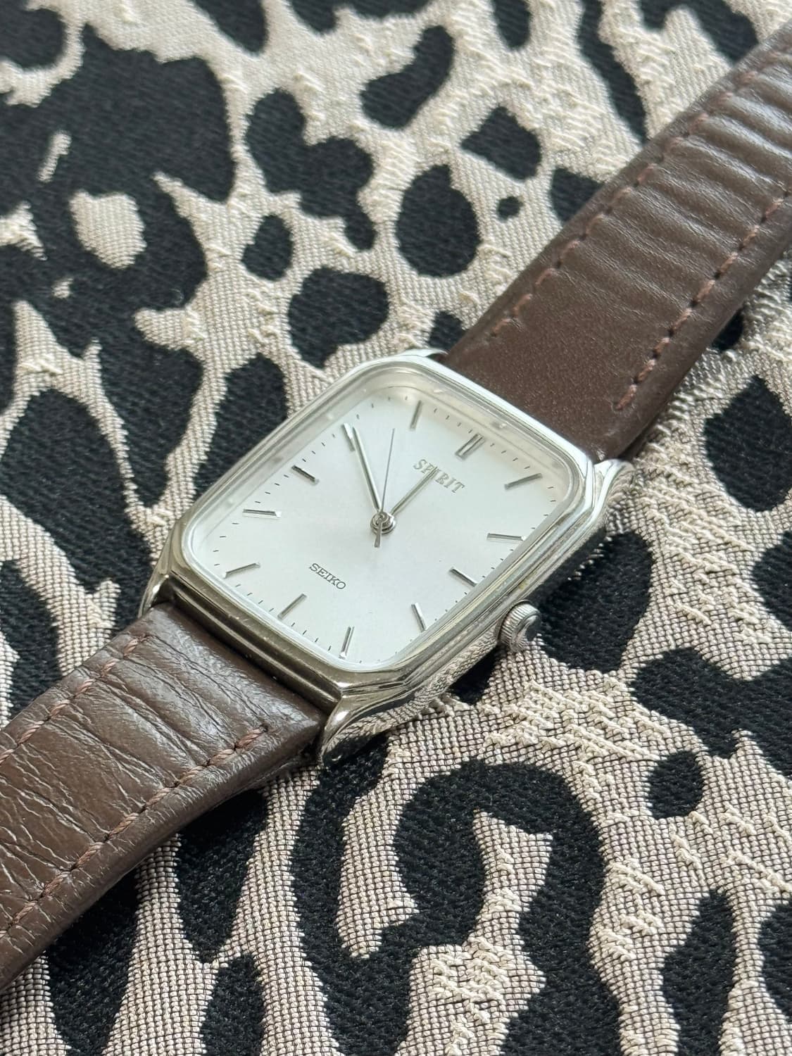 90s 빈티지 세이코 SPIRIT 쿼츠 상품이미지2