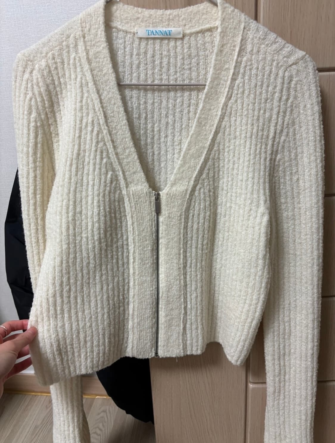 타낫 아이보리 집업 상품이미지1