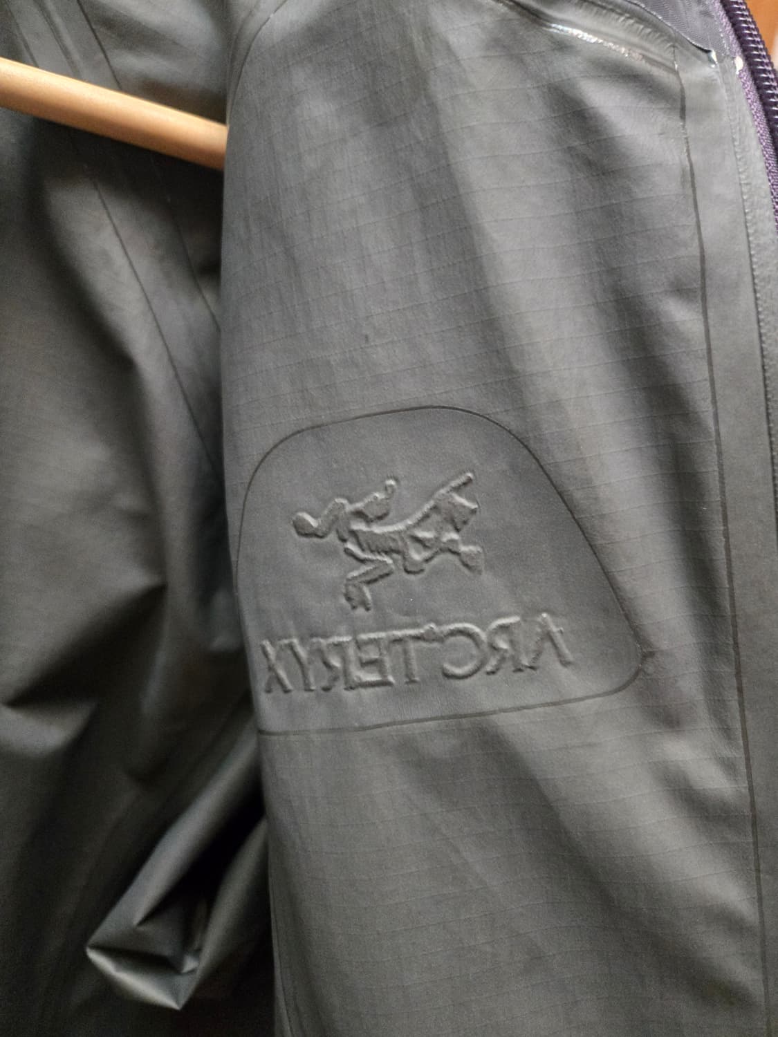 정품 (여성)아크테릭스 고어텍스 제타 판타즘 m 상품이미지4