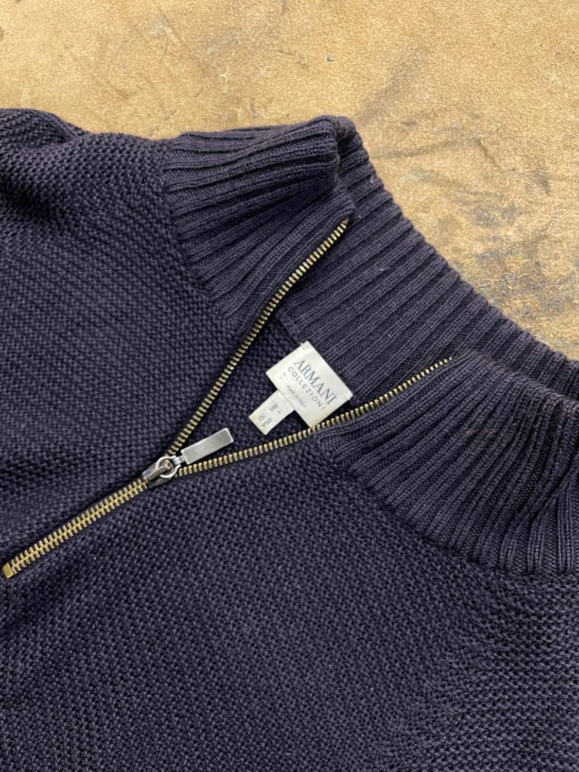 아르마니/딥퍼플 반집업니트티(S) 상품이미지3