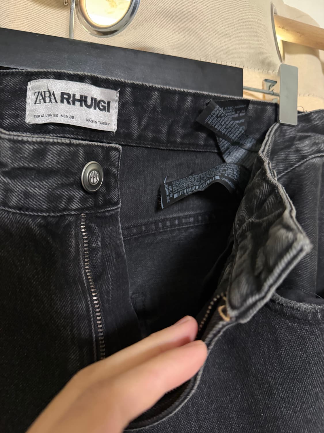 자라 x 루이지 와이드 핏 진 블랙 상품이미지7