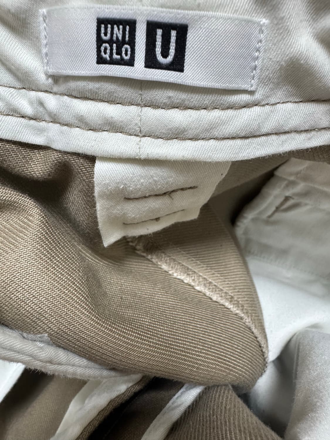 [82]유니클로u 와이드핏치노팬츠 베이지 상품이미지2