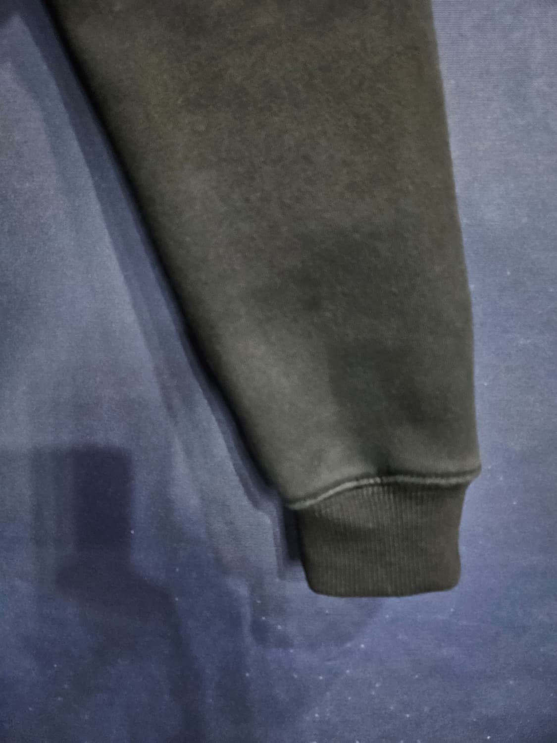 칼하트 차콜컬러 남성 100 기모 후드집업  상품이미지5