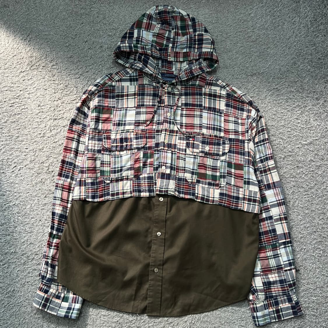 [95-100] 타미힐피거 패치워크후드셔츠 상품이미지2