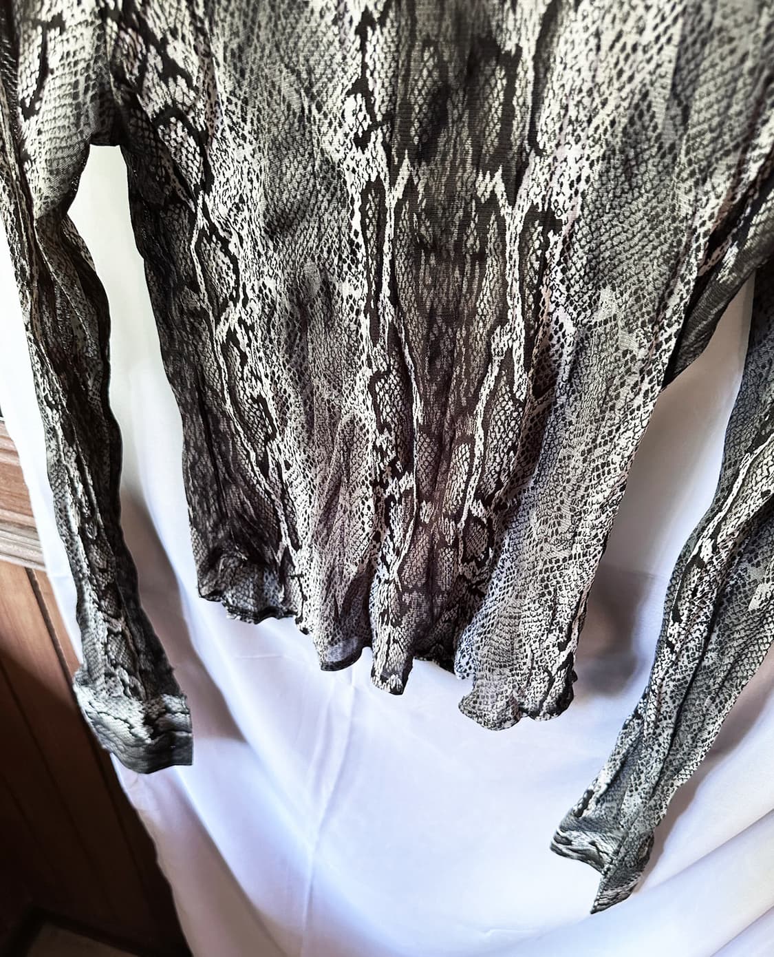 JPV python slim blouse 상품이미지9