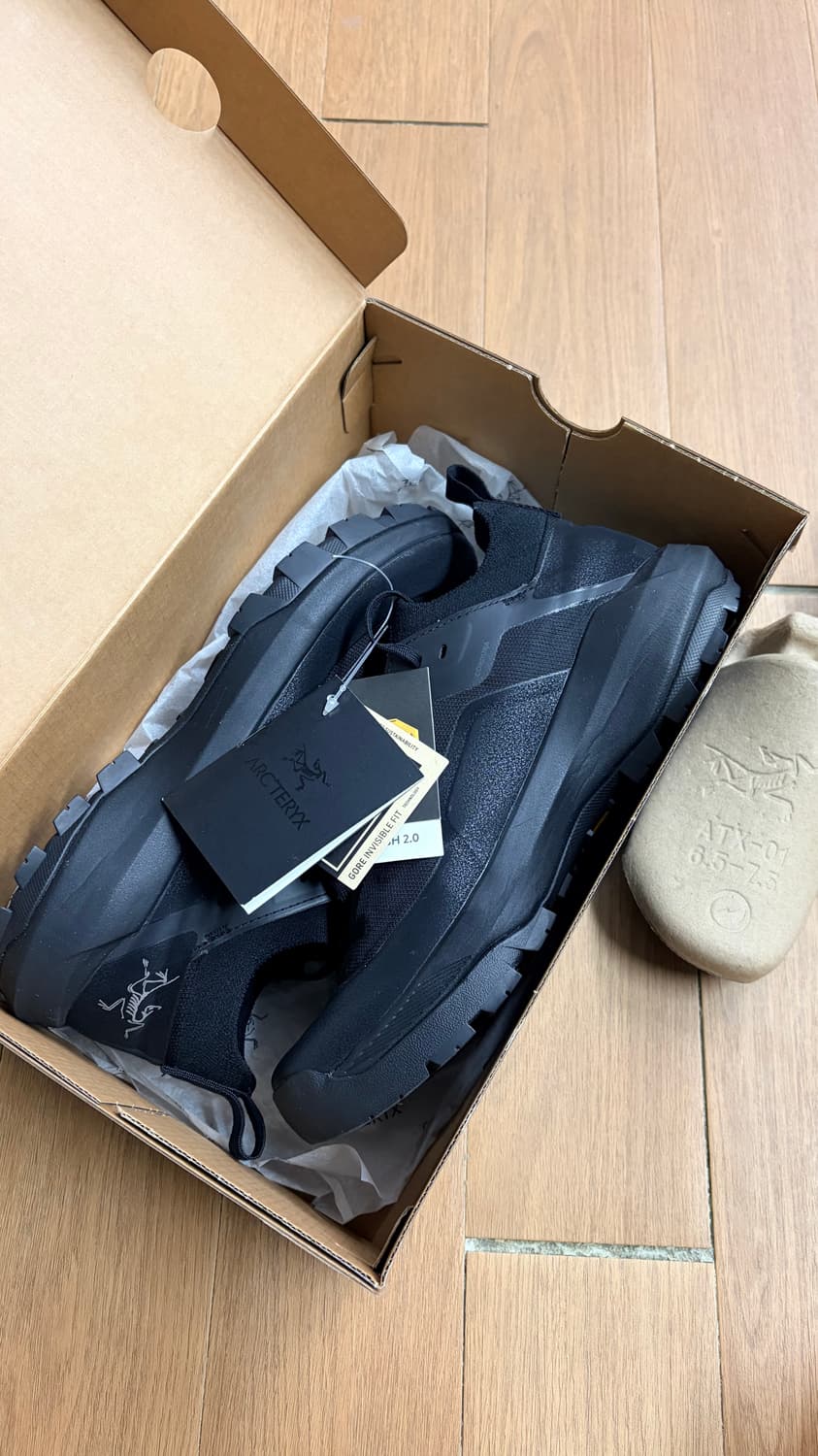 [W260] 아크테릭스 버텍스 알파인 고어텍스 블랙 상품이미지1