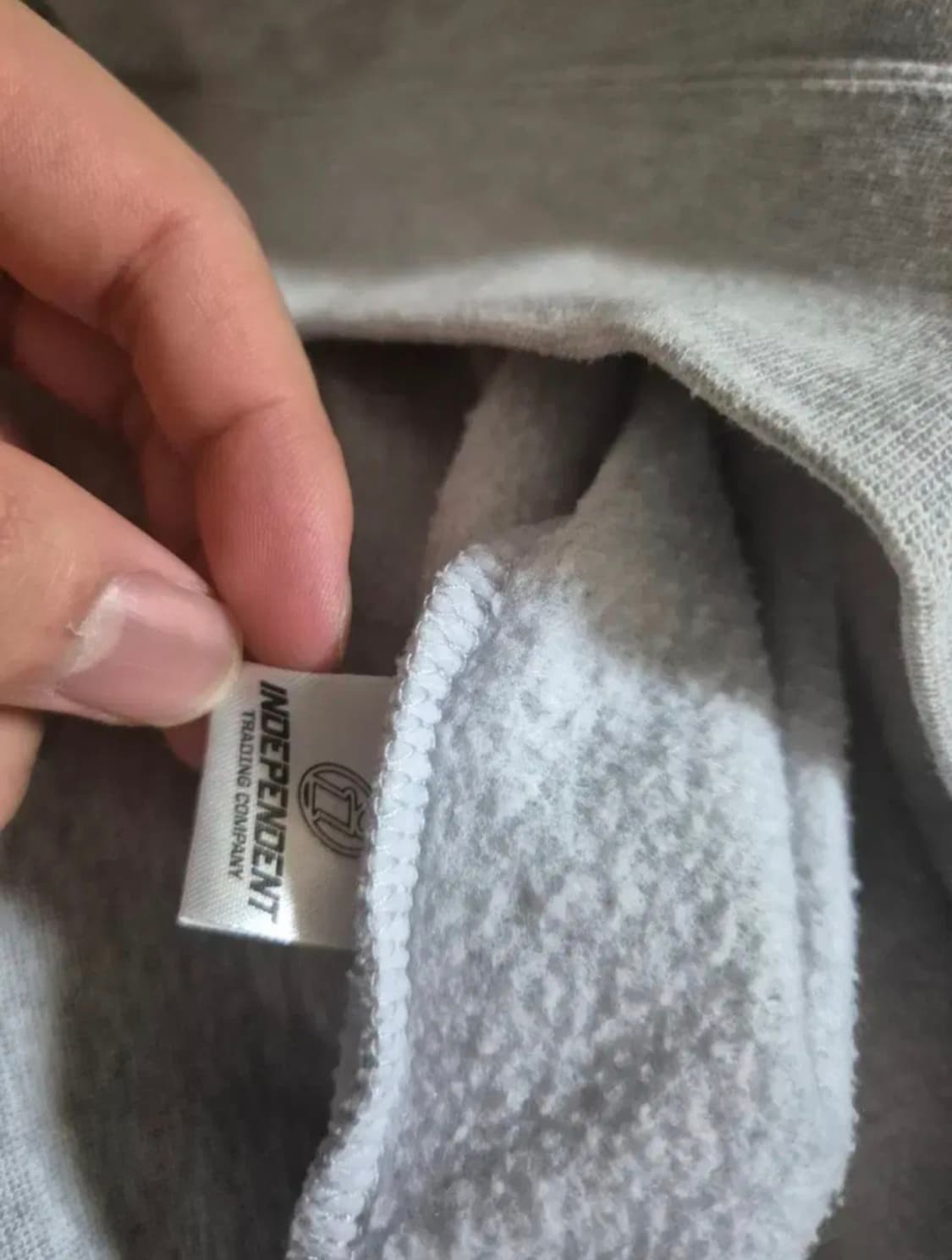 인디펜던트 × 트레셔 후디 상품이미지7