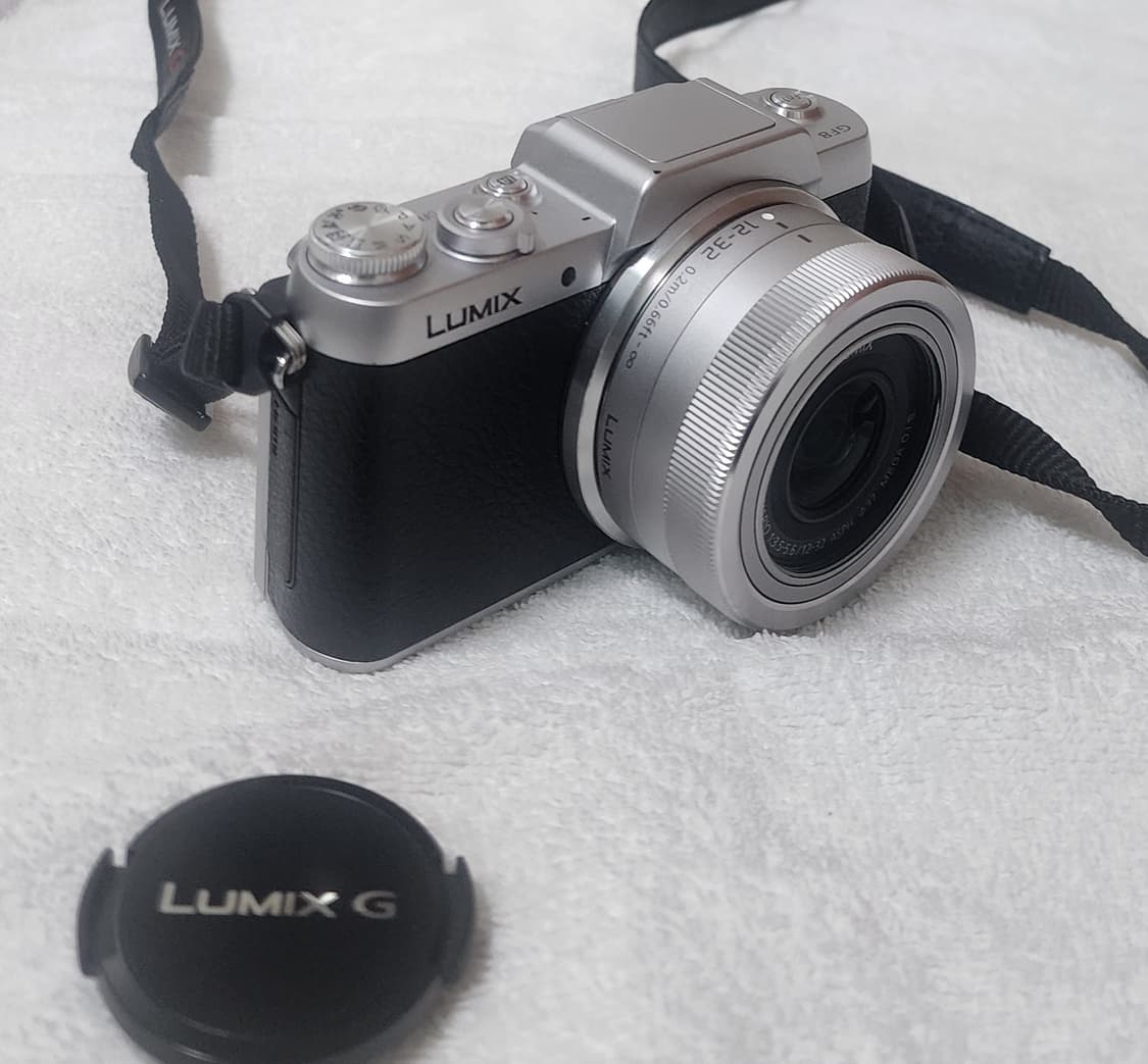파나소닉 디카 루믹스 GF8 와 12-32mm 렌즈팝니다. 상품이미지2