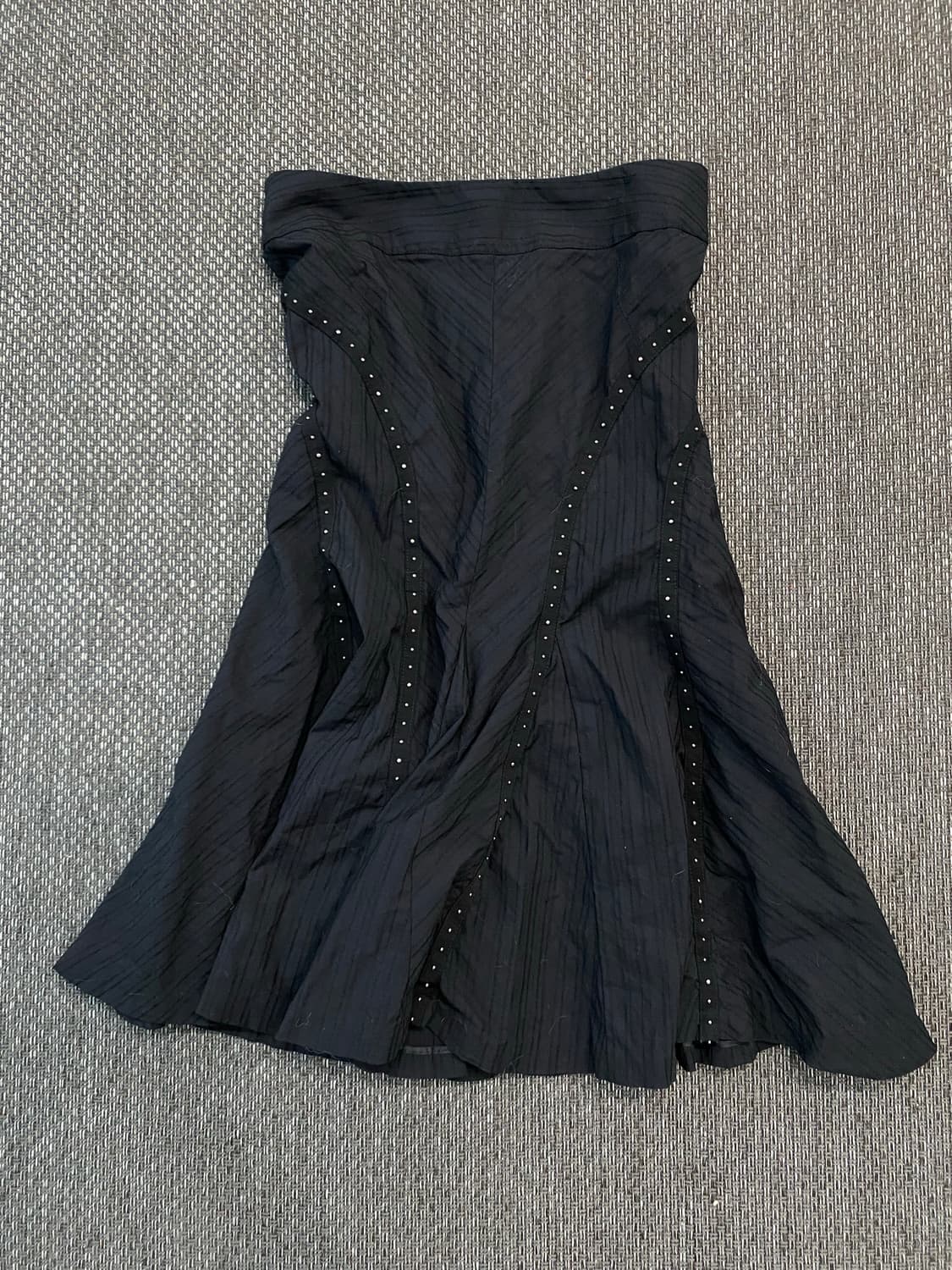 Wave Pattern Stud Detail Skirts 상품이미지4
