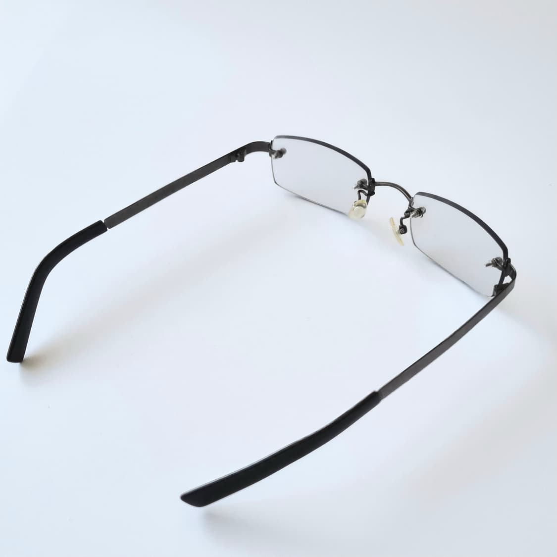 데드스탁 초경량 클래식 직사각형 무테 안경테 646 상품이미지5