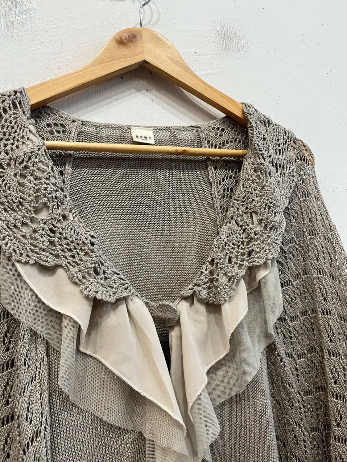 액시즈팜 크로쉐 프릴 케이프 가디건  상품이미지3