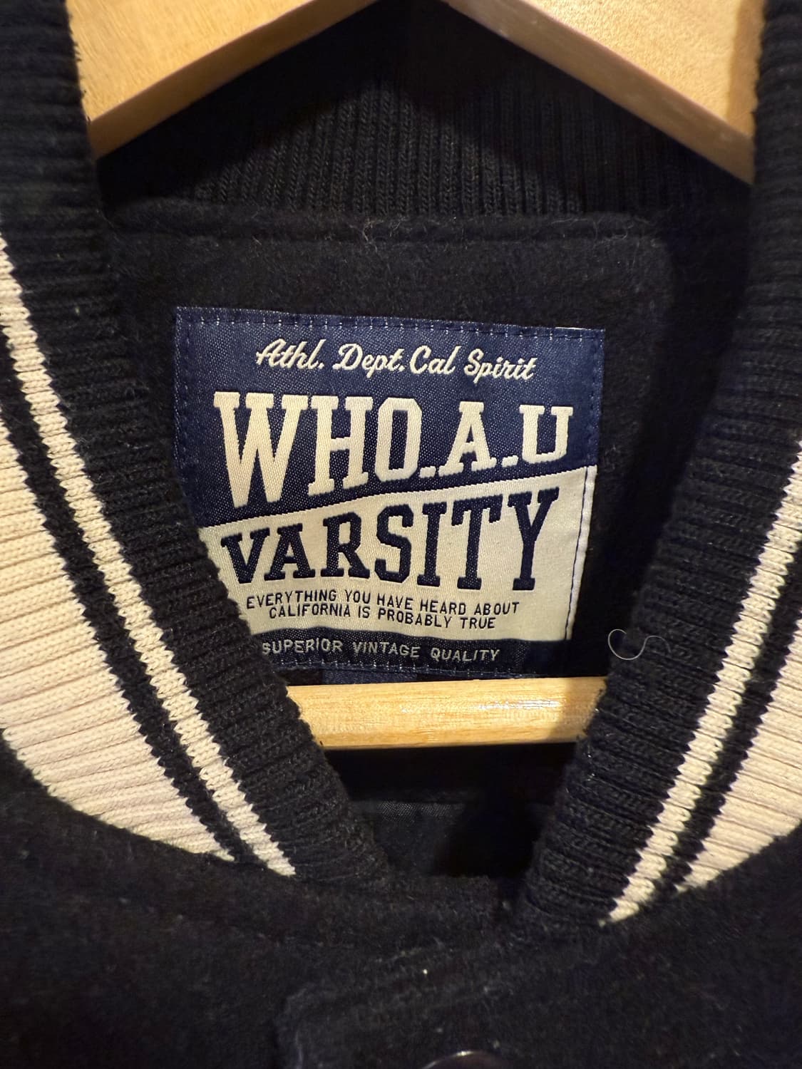 후아유 바시티 자켓  상품이미지2