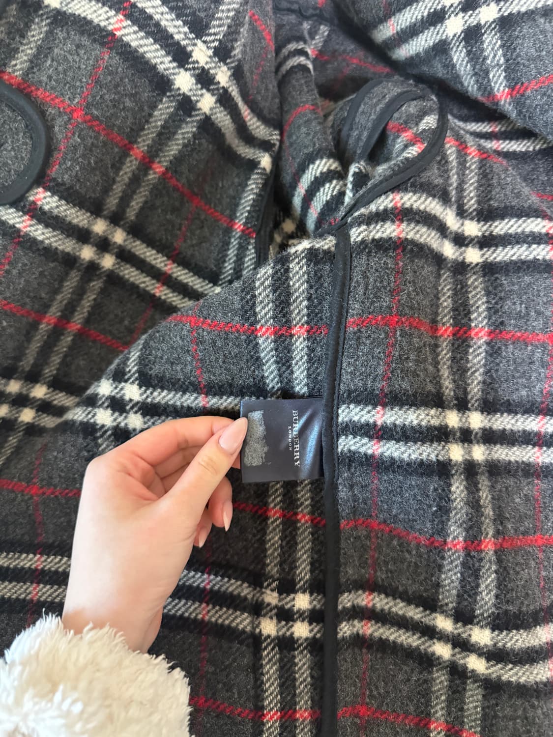 버버리 그레이 스페셜티 더플 코트 상품이미지4