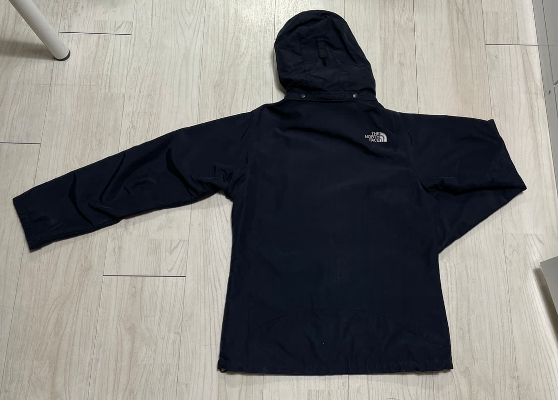 노스페이스 바람막이 블랙 남자 m(95) / 여자 L(100) 상품이미지3