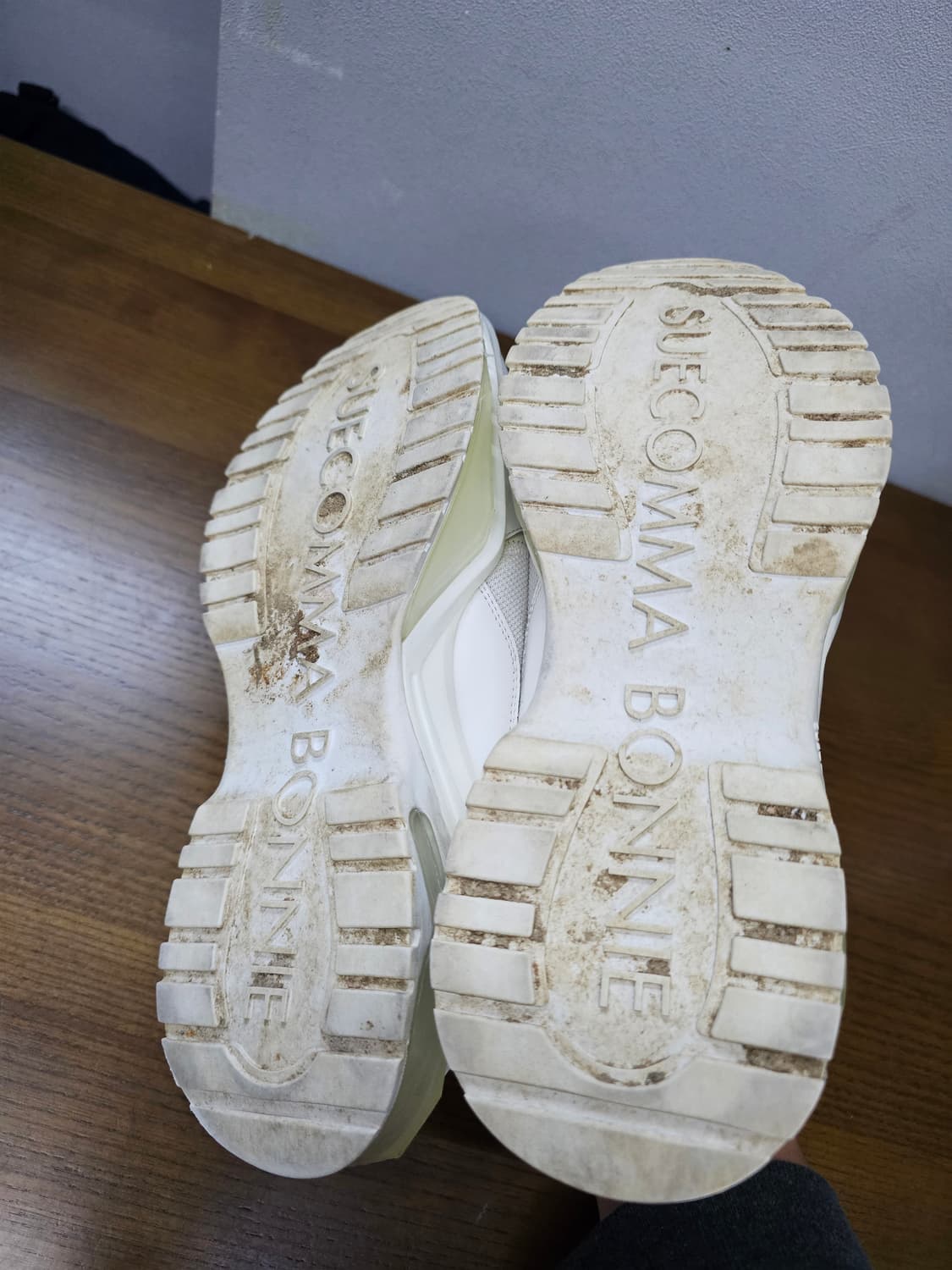 슈콤마보니 베이직 윙스 스니커즈 상품이미지9