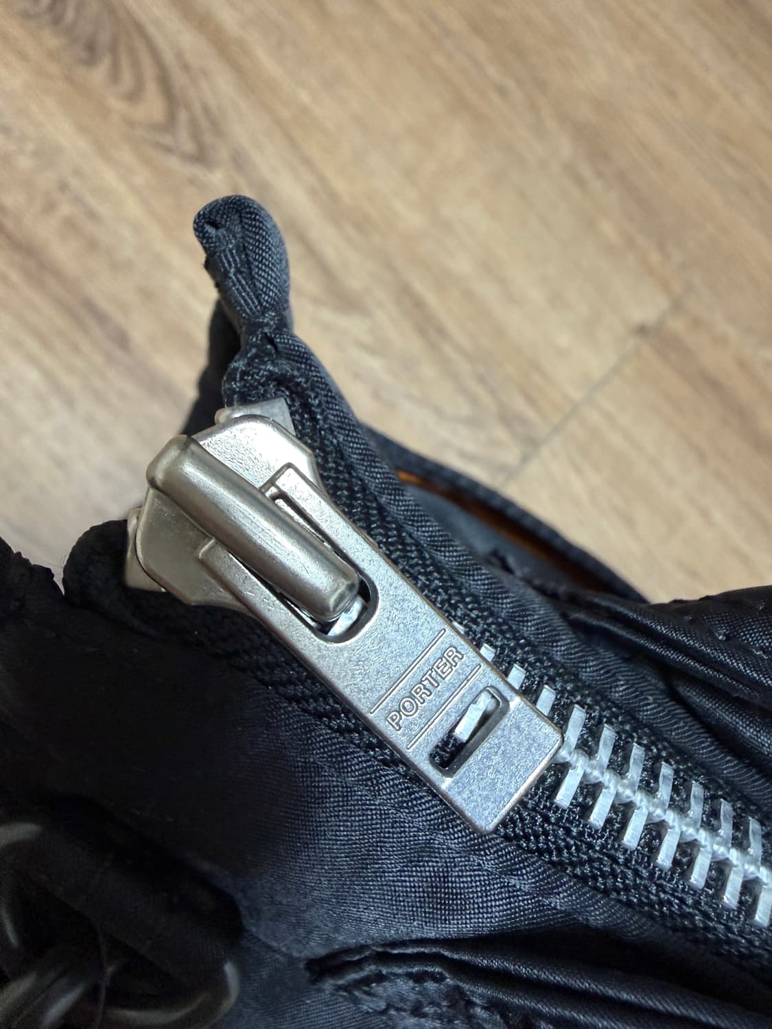 포터 신형 탱커 스퀘어 토트백 블랙 상품이미지7