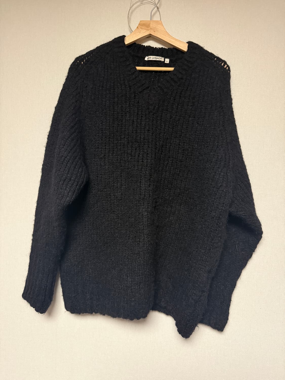 아워레가시 브이넥 니트 50 상품이미지1