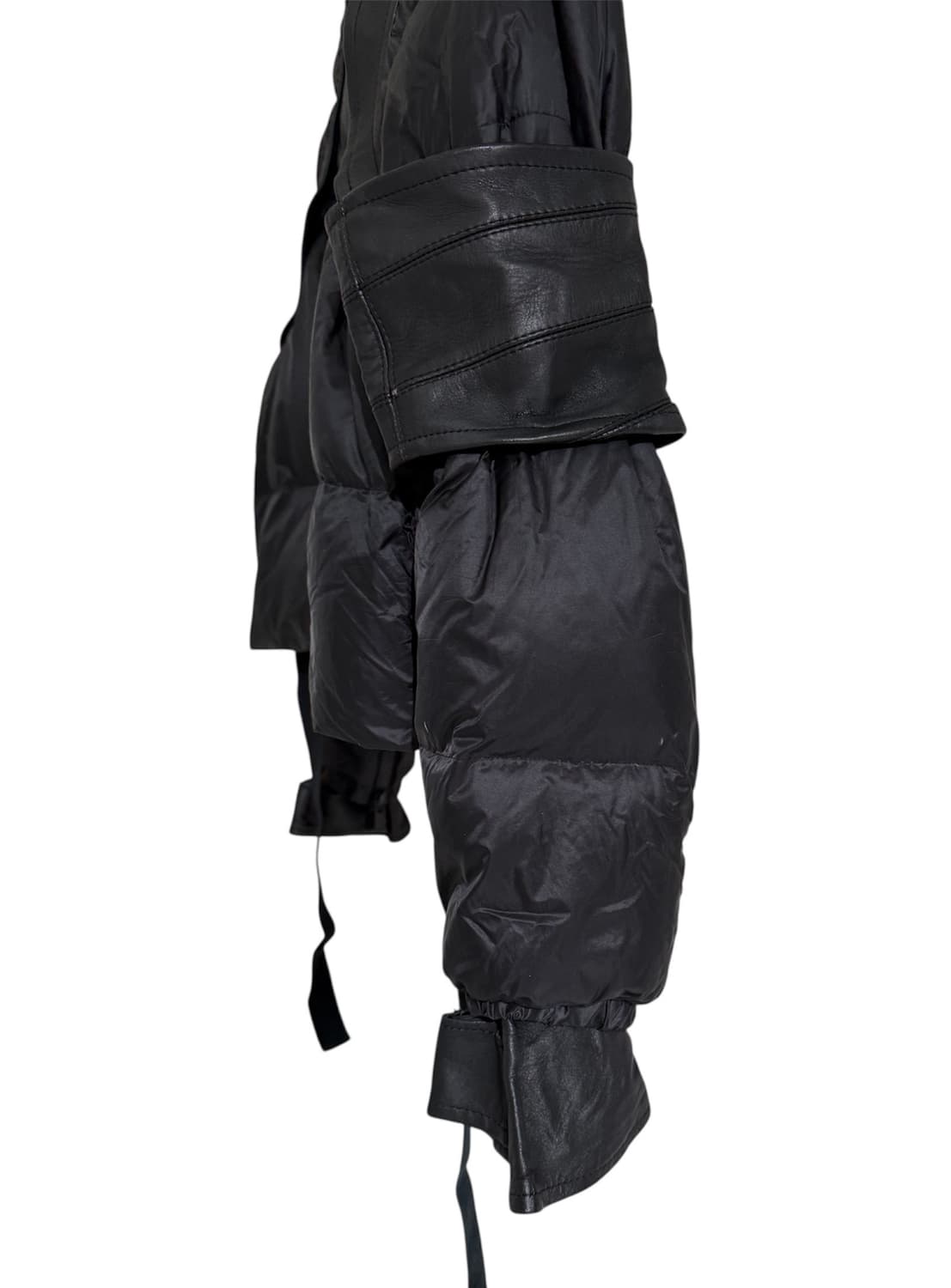 사카이 16FW 런웨이 하이브리드 레더 크롭 푸퍼 상품이미지5