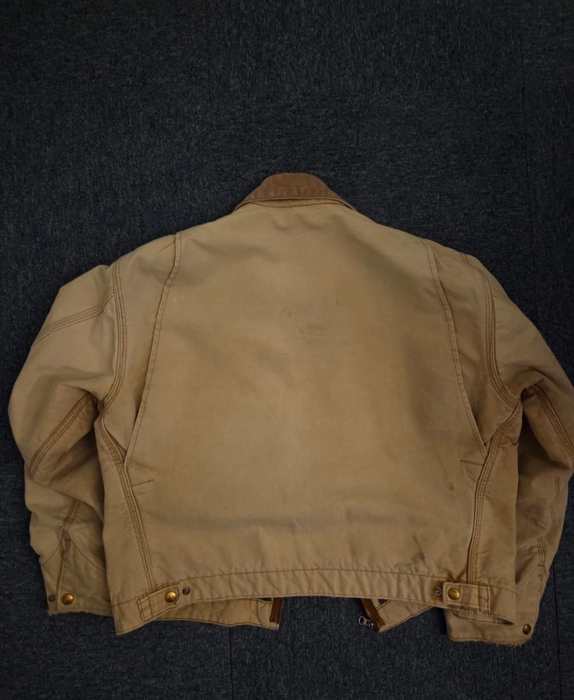 칼하트 디트로이트 자켓 상품이미지2