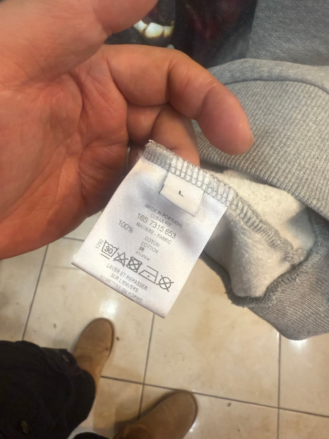 100 정품 지방시 몽키 맨투맨 팝니다 상품이미지3