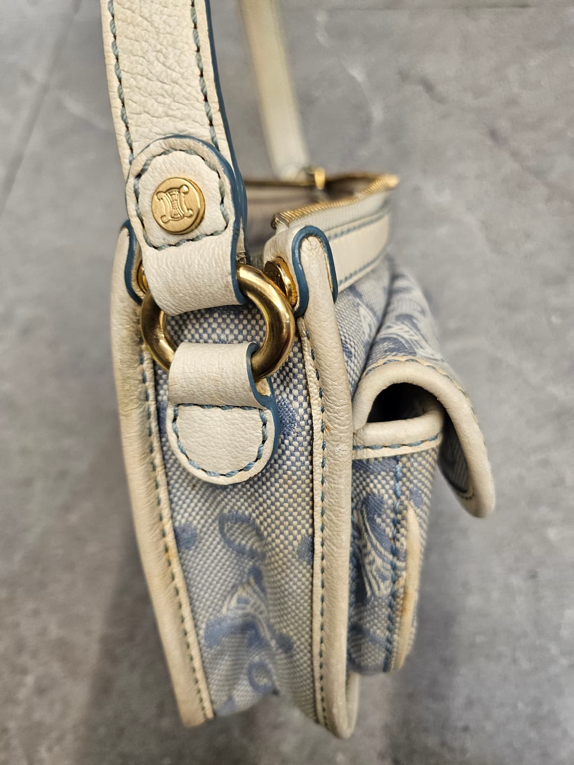 CELINE 셀린느 마카담 트리옹프 캔버스 및 가죽 숄 더백 상품이미지6