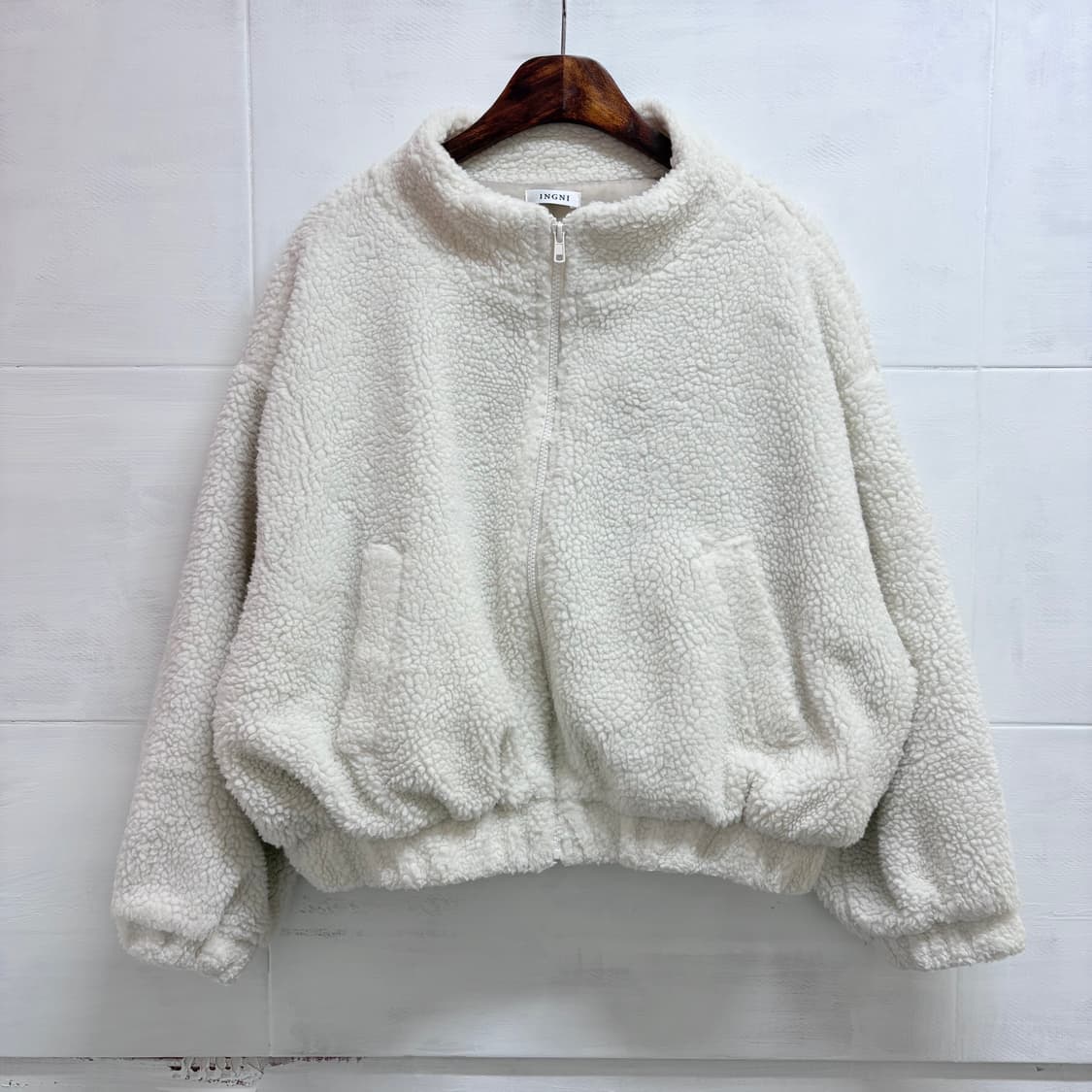 화이트 플리스 부클 크롭 집업 자켓 (JPN) 상품이미지1