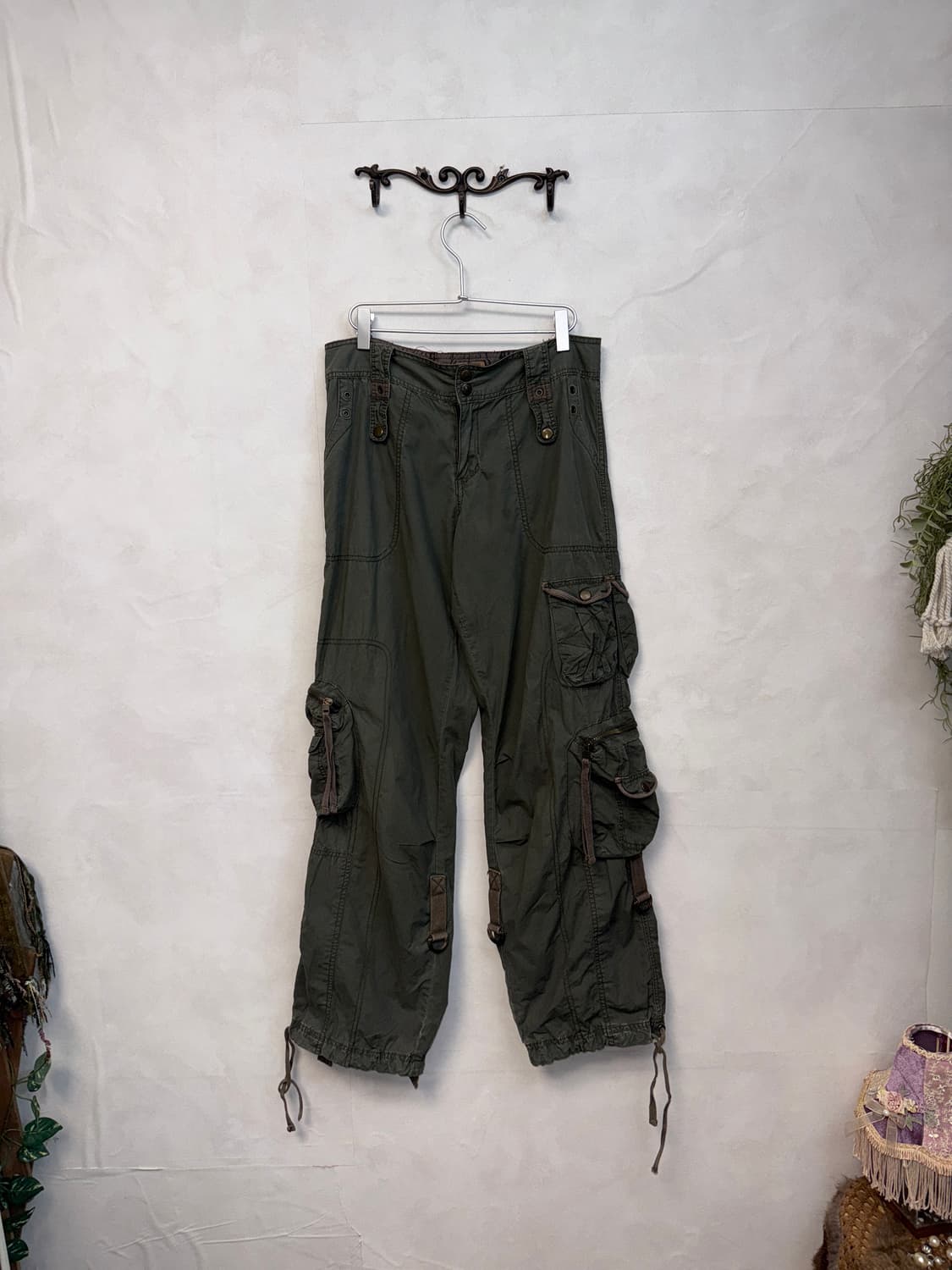 Abercrombie multi pocket cargo pants 상품이미지1