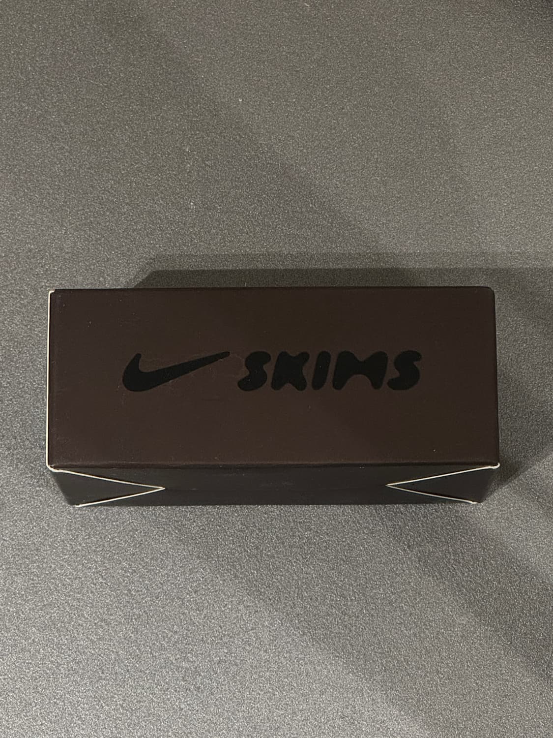 Nike x skims 헤어클립 상품이미지2