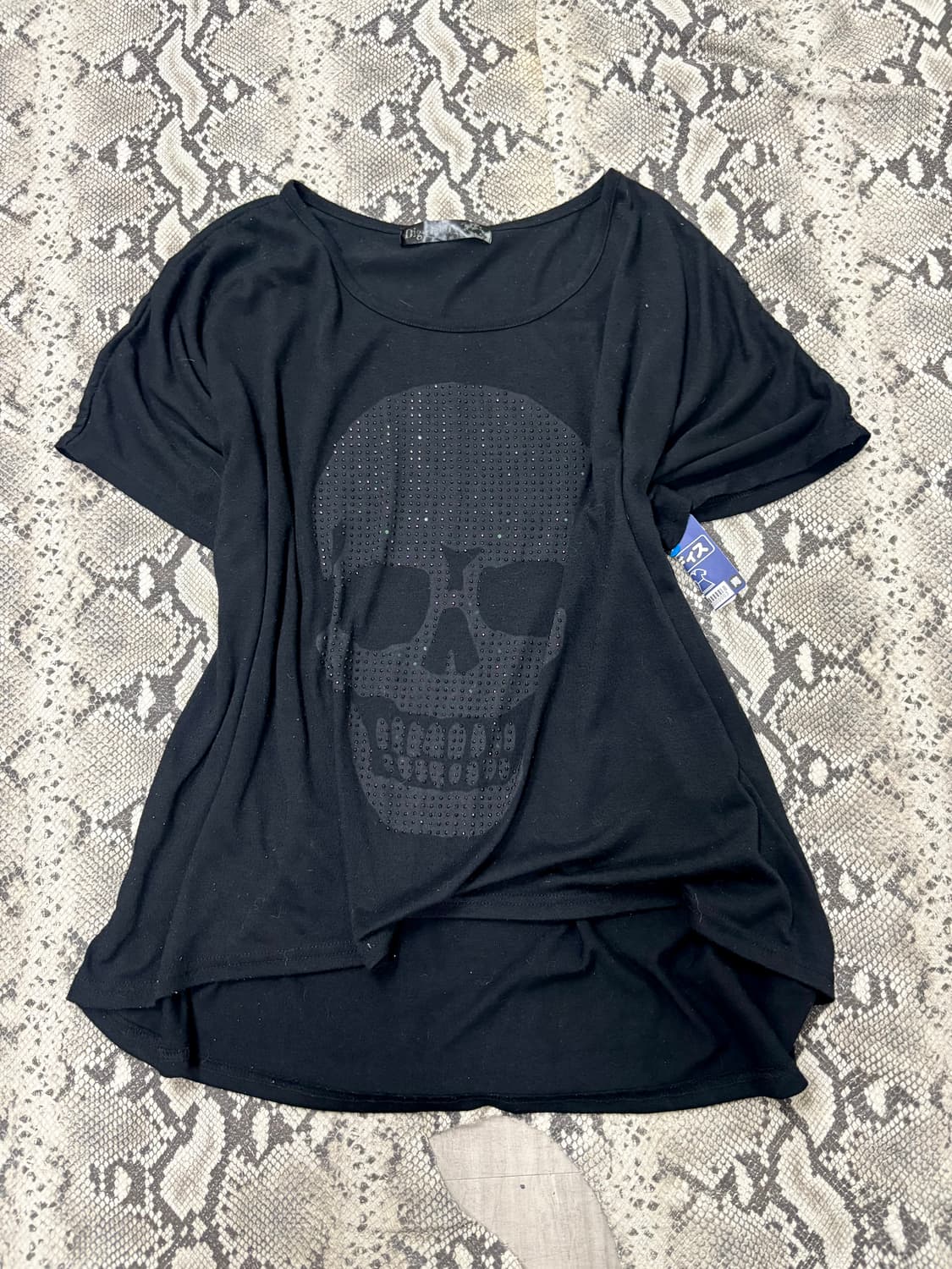 “Dig Deep” Y2K Cubic Skull Print Over Si 상품이미지1