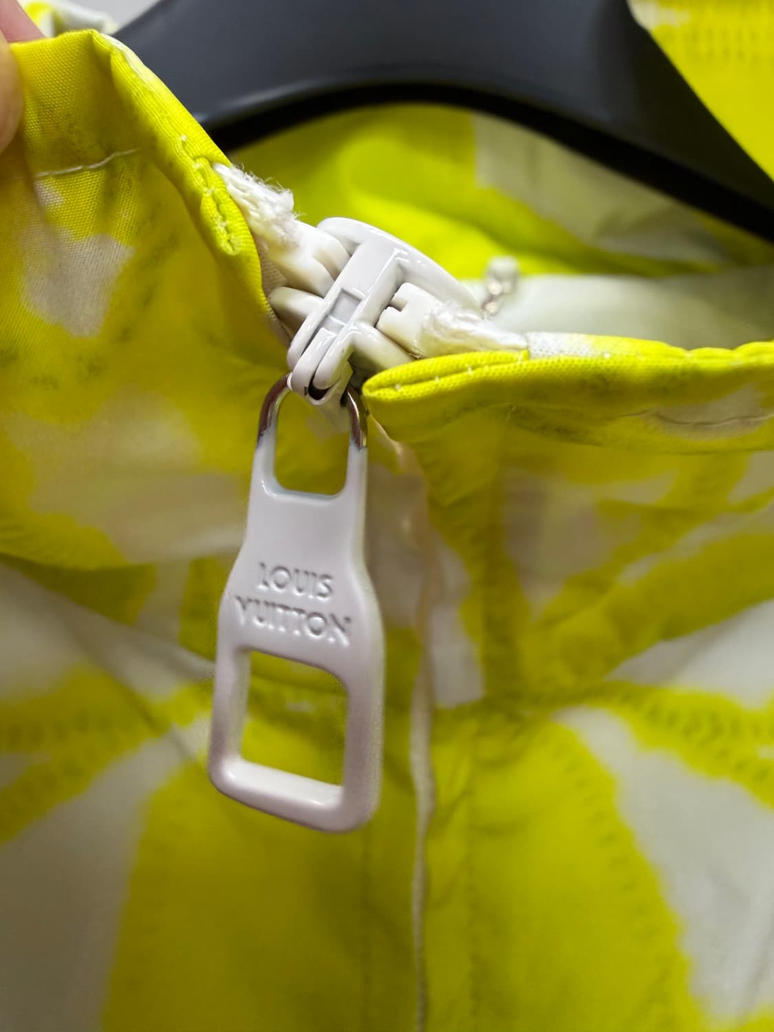 루이비통 모노그램 시보리 윈드브레이커 블루종 자켓 ( 110~115 ) 상품이미지5