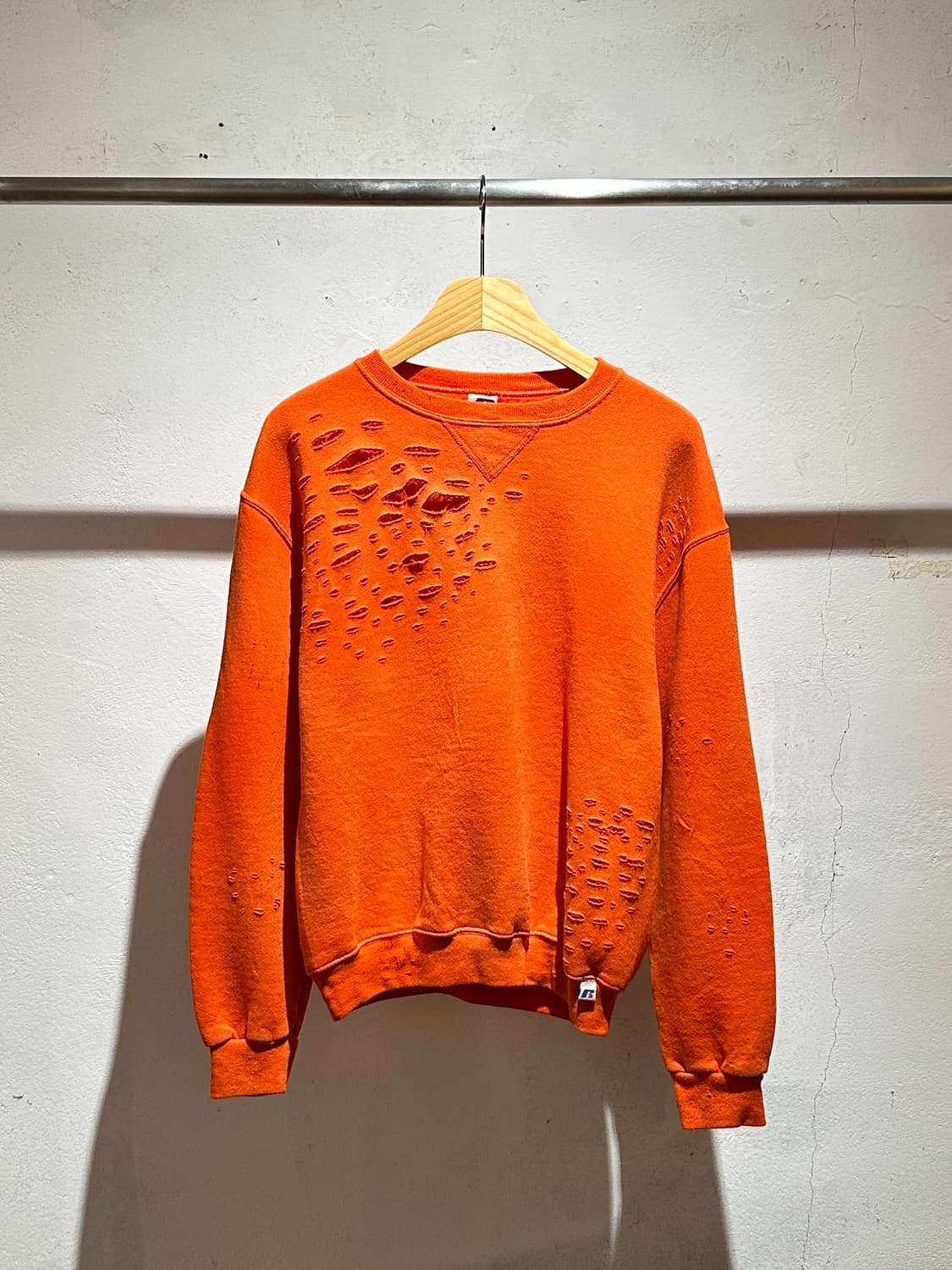  90‘s Russell Athletic Damage Fading Swe 상품이미지1