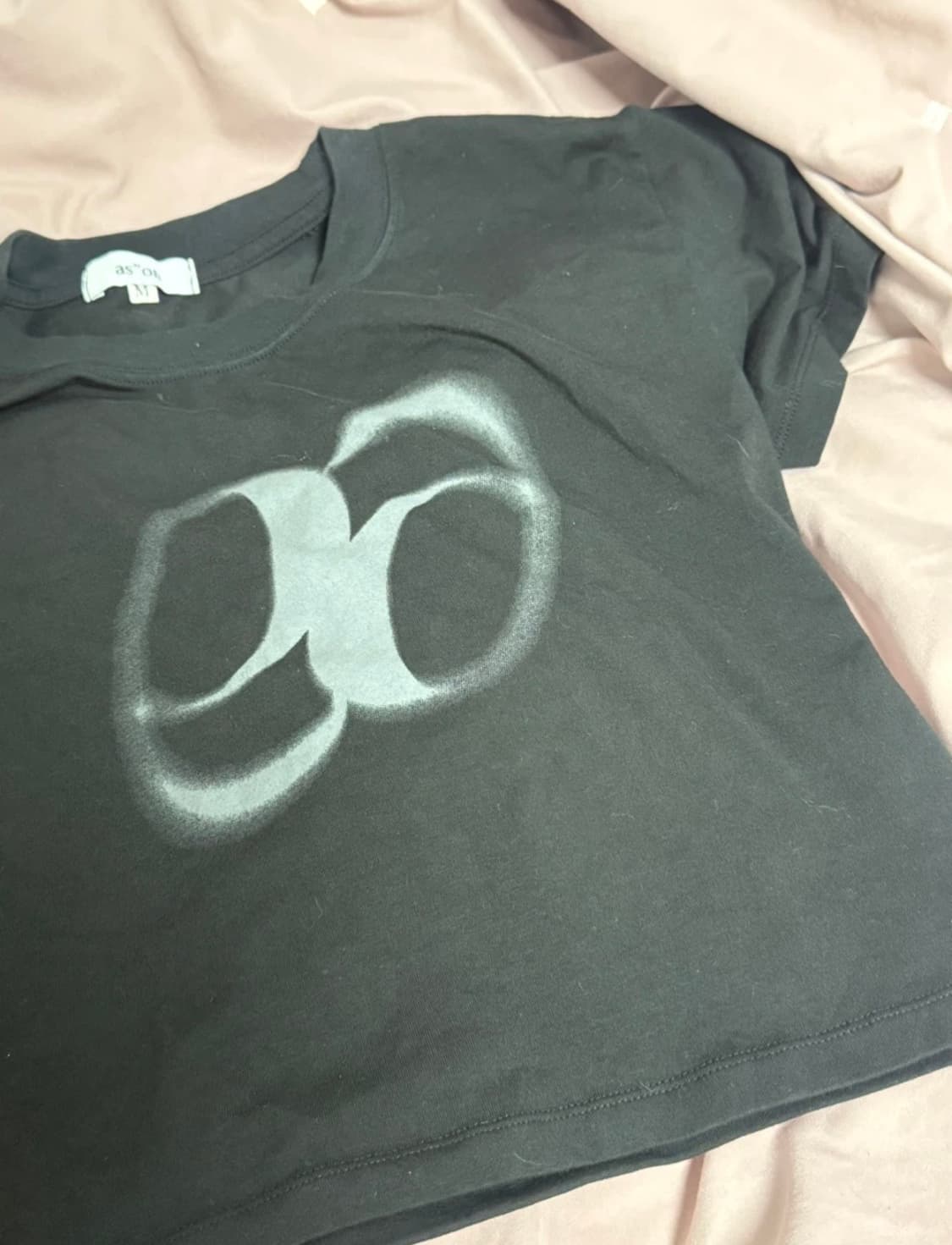 애즈온 홀리데이 크롭드 반팔티 m사이즈 블랙 상품이미지2