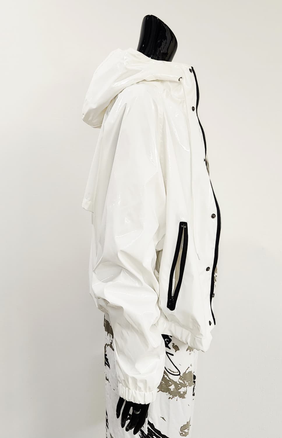 글로시 바람막이 점퍼  상품이미지3