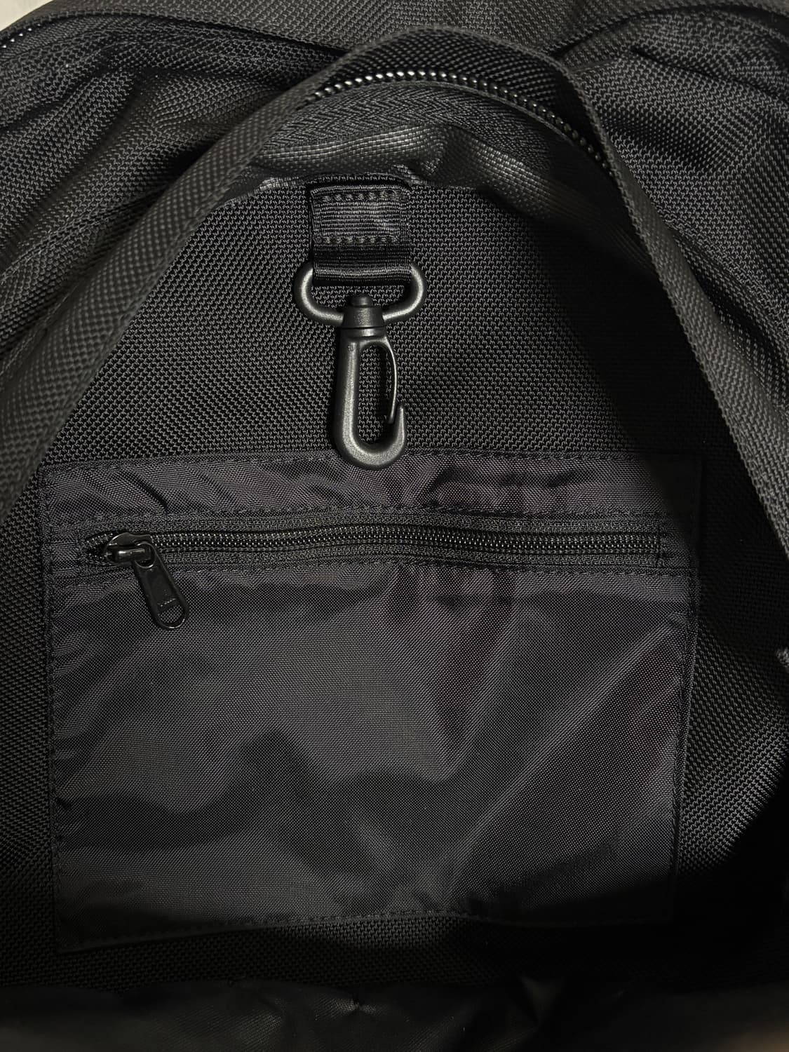 뉴에라 백팩 판매합니다 상품이미지2