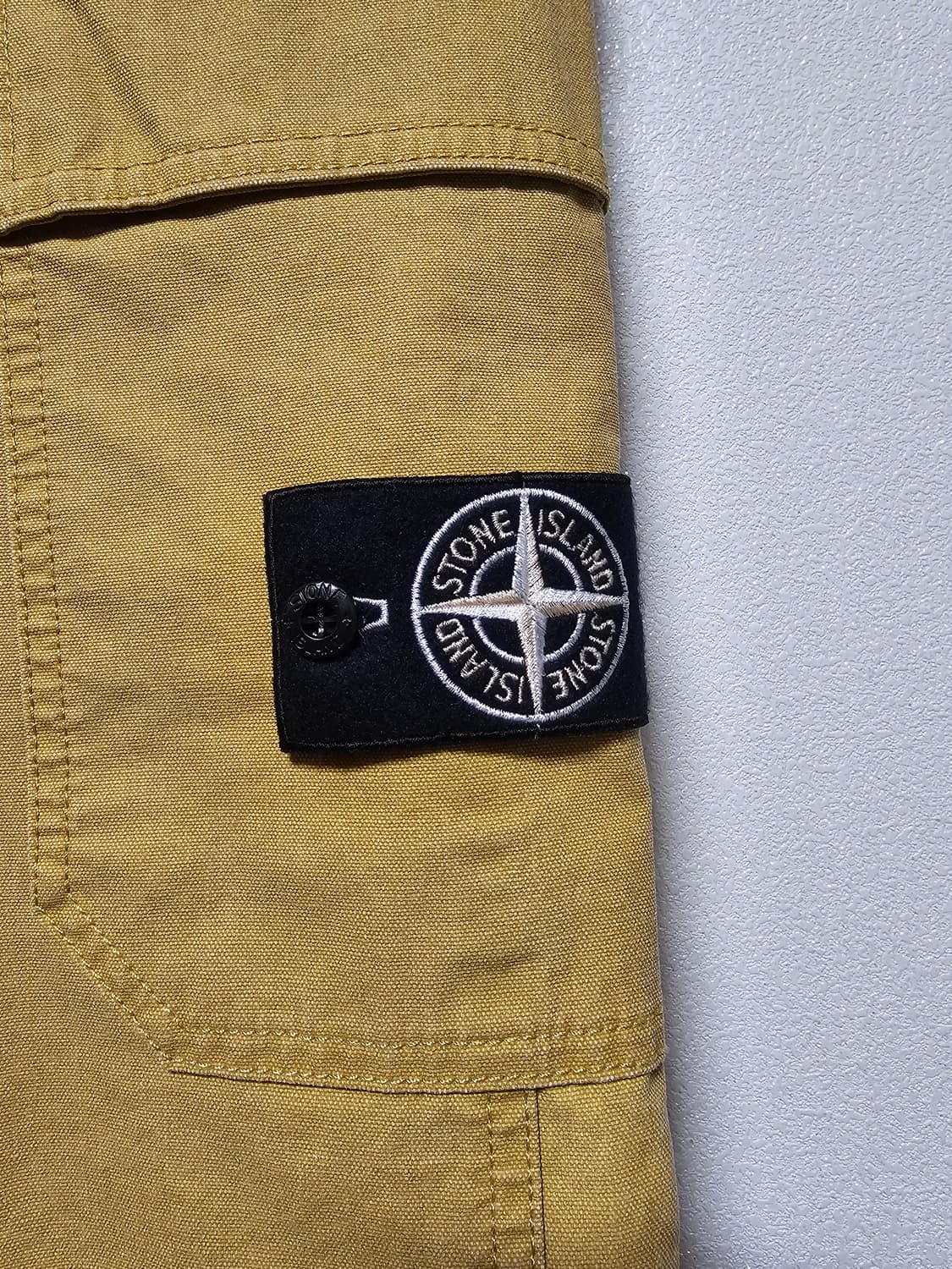 스톤아일랜드 파나마 리사이클드 옥사이드 플레이팅 카고 팬츠 상품이미지2