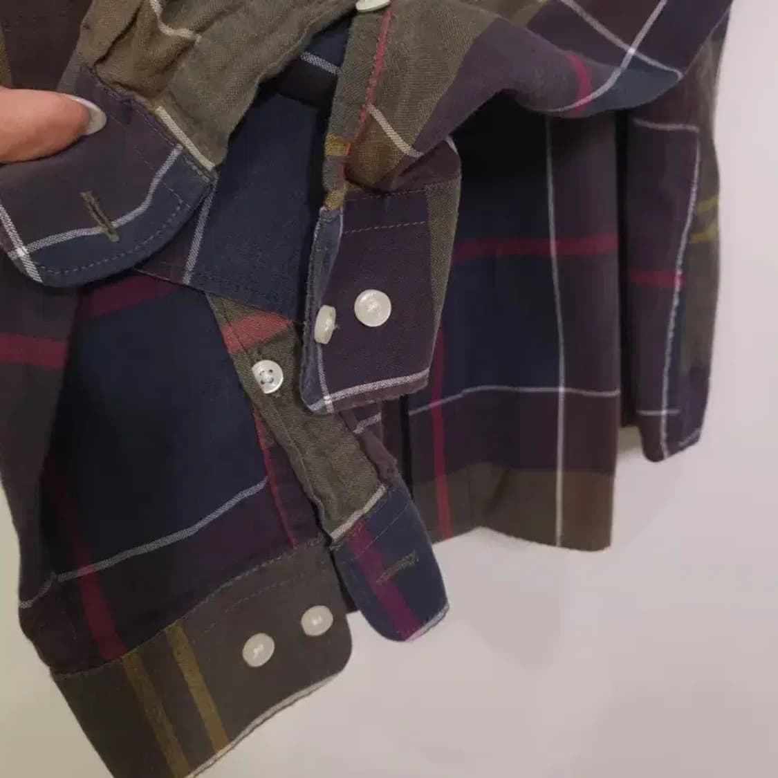 바버 타탄 체크 셔츠 테일러드 핏 상품이미지9