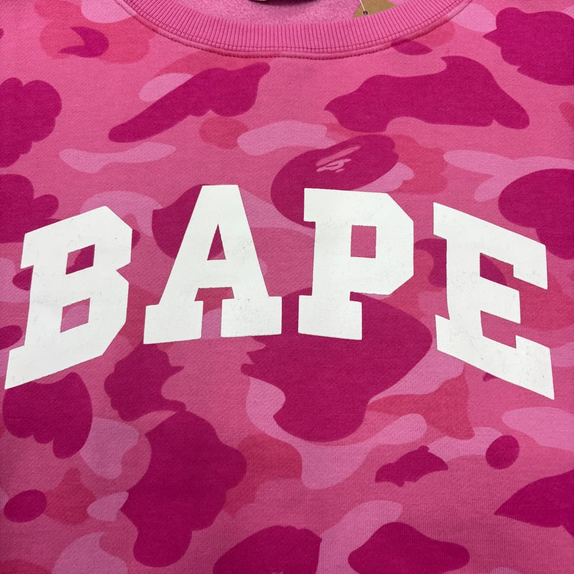 (100)베이프핑크카모맨투맨 상품이미지3