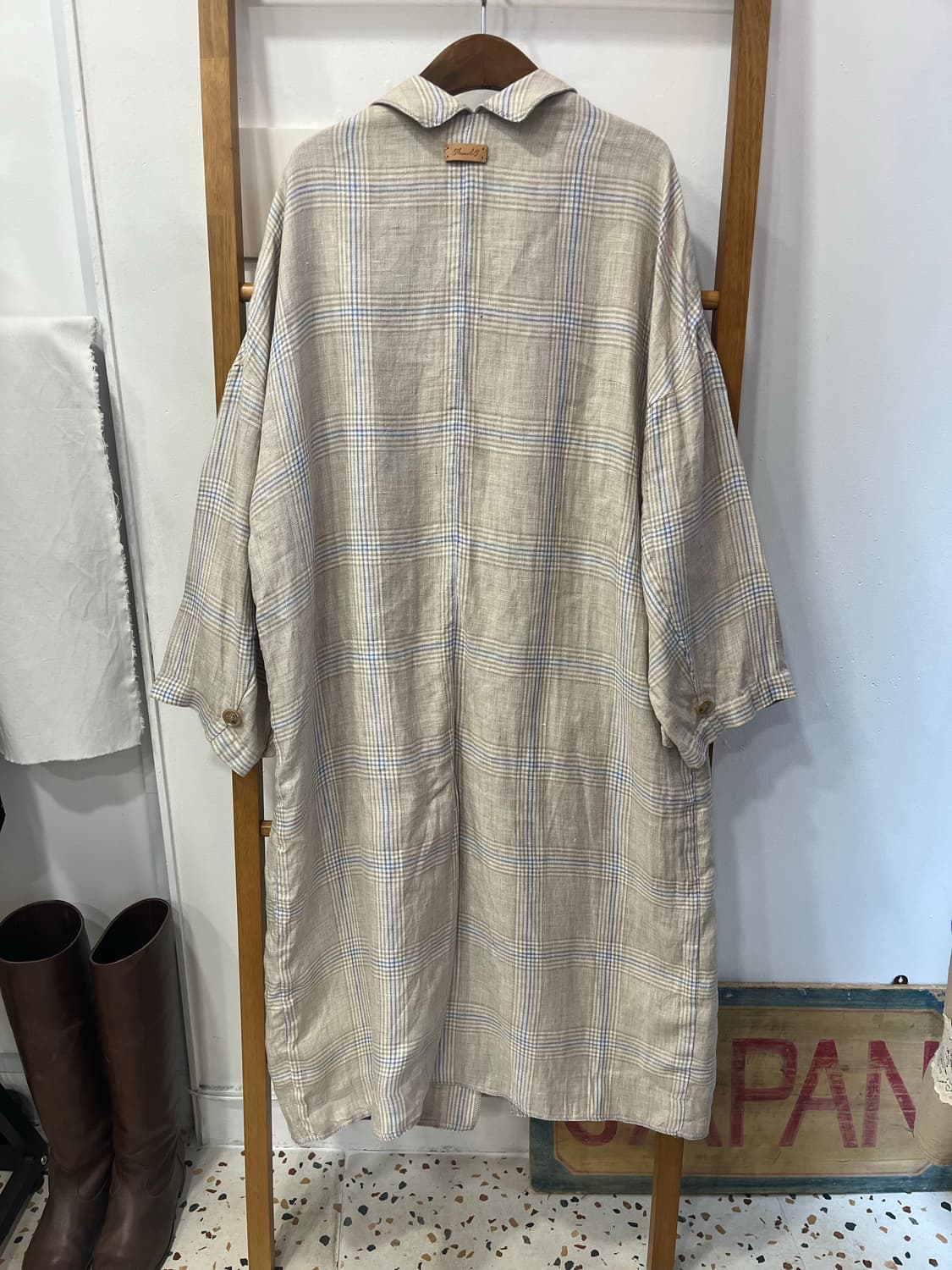 써스데이아일랜드 린넨 체크 롱자켓 루즈핏 상품이미지2